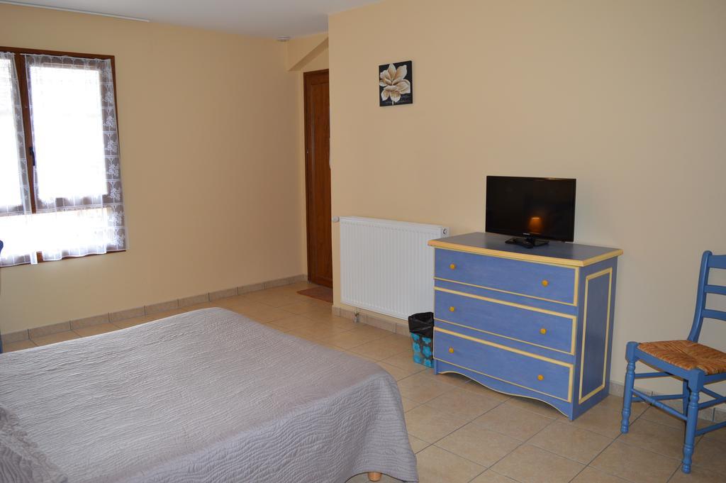 Cote Midi Chambre D'Hote Chaneins Exterior foto